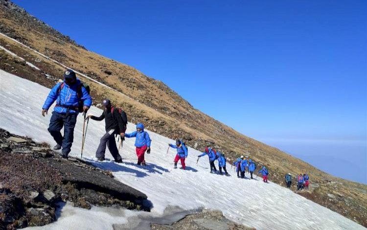 Mountaineers Hoisted The BHU Flag At Roopkund, 14-member Team Had Left The University On June 7 1 111 61