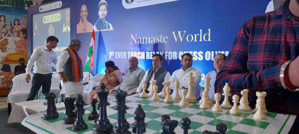 शतरंज ओलम्पियाड टाॅर्च रैली का मेरठ शहर में किया गया भव्य रूप से स्वागत 7 117 10
