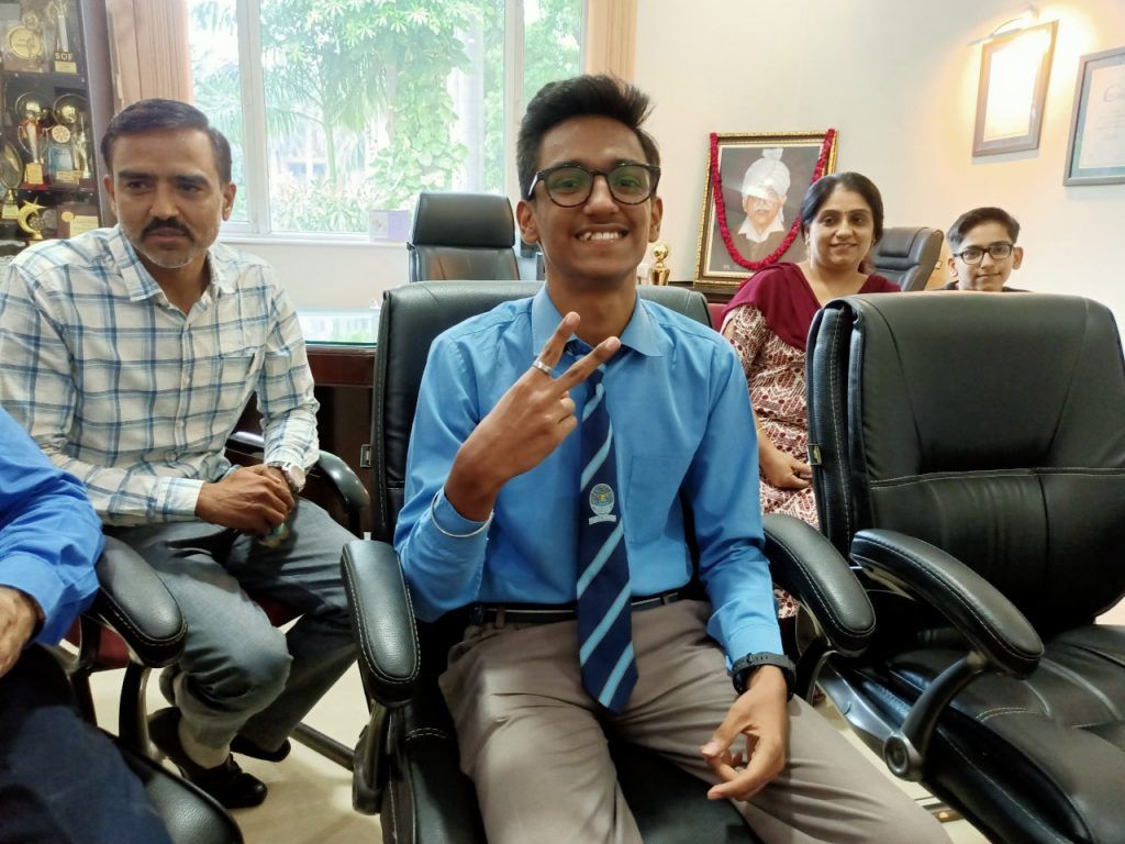 सीबीएसई के रिजल्ट हुए घोषित 4 111 86