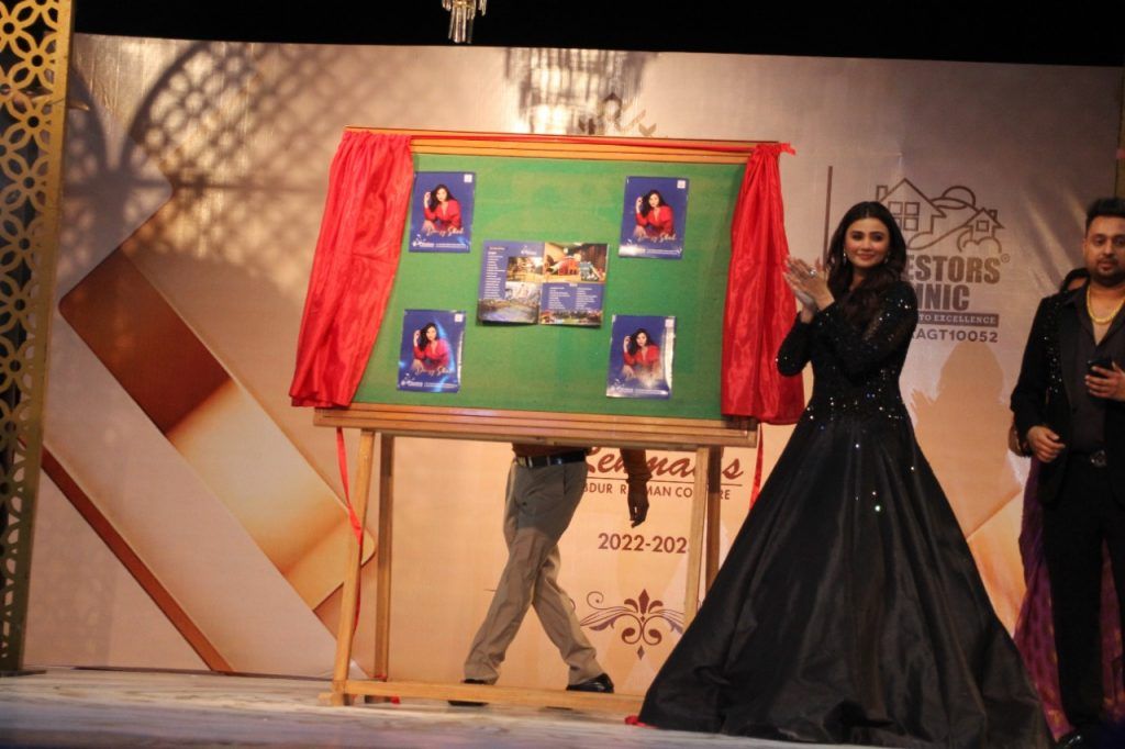 Fashion show: Daisy Shah dazzled with her style 20 117 4