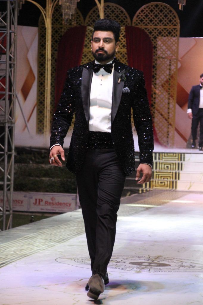 Fashion show: Daisy Shah dazzled with her style 27 124