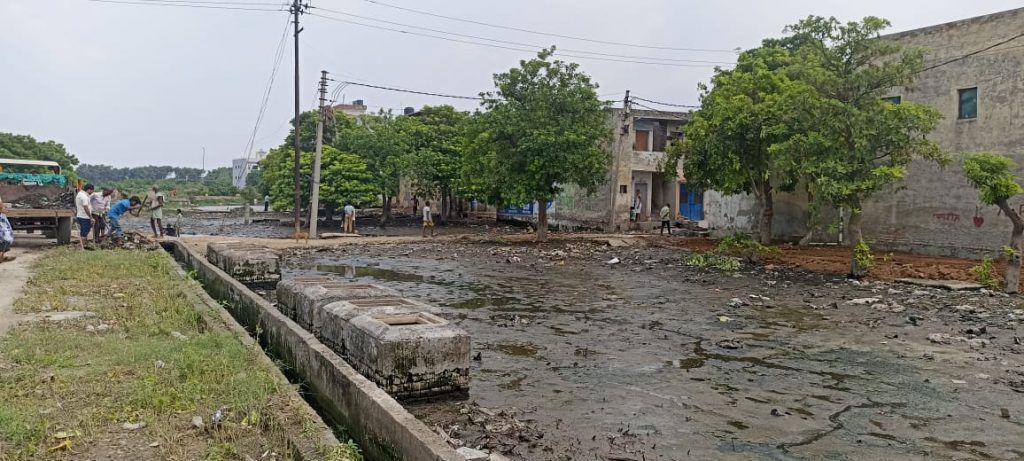 Exclusive : स्वर्ण जयंती पुरम में फैला डायरिया ; दो बच्चों की मौत 3 213 8