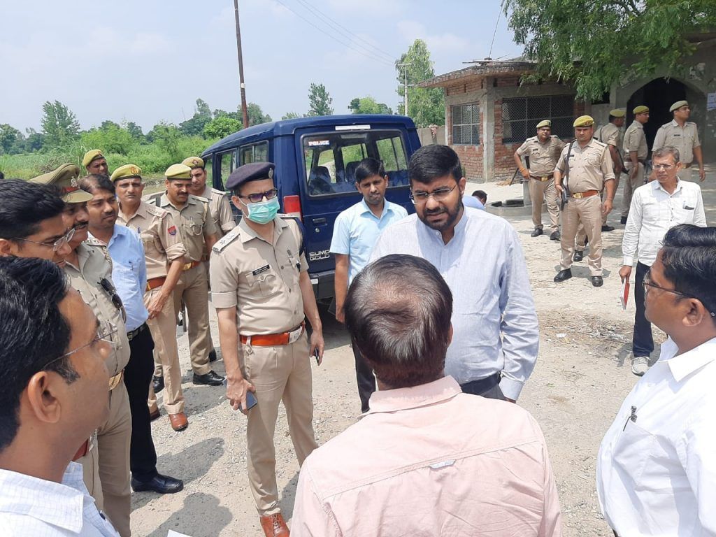 जिलाधिकारी एवं एसएसपी ने किया कावड़ यात्रा मार्ग का स्थलीय निरीक्षण 3 214