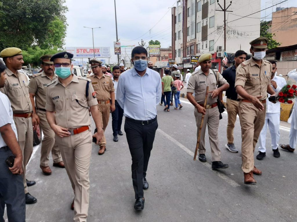 अकीदत से अदा की ईद-उल-अजहा की नमाज; मुल्क में अमन व शांति के लिए उठे हाथ 11 214 2
