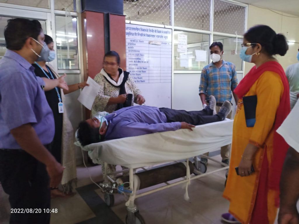 मेडिकल कॉलेज मेरठ के आपातकालीन विभाग, कोविड आइसोलेशन वार्ड, पी आई सी यू, ऑक्सीजन जनरेशन प्लांट का मॉक ड्रिल 2 111 82