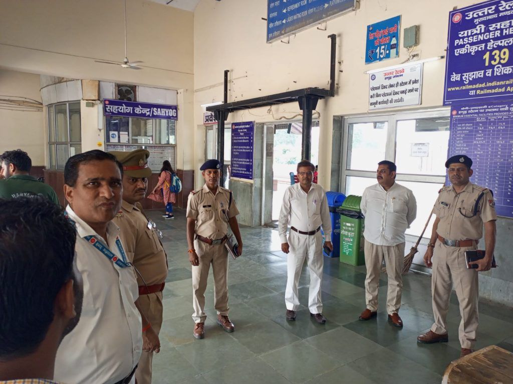 बच्चों की सुरक्षा हेतु बाल कल्याण समिति हापुड़ द्वारा उठाए गए कदम 4 114 39