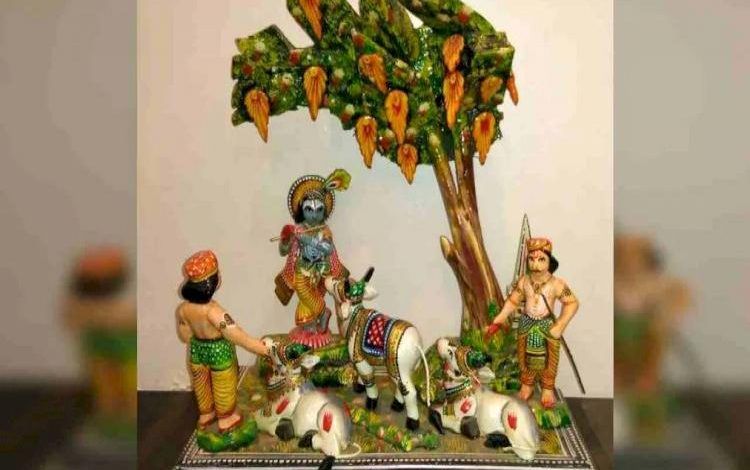 Kashi's 'wood' Art Wooed Krishna Devotees In Singapore-Spain, And More Than 80 Artists Engaged In Fulfilling The Demand 1 featured 1660793764
