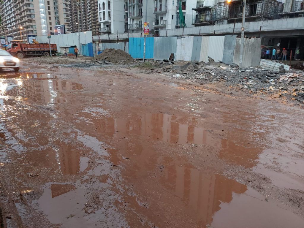 बदहाल मार्ग से परेशान ; समस्याओं से जूझते, सिद्धार्थ विहार के निवासी 2 114 12