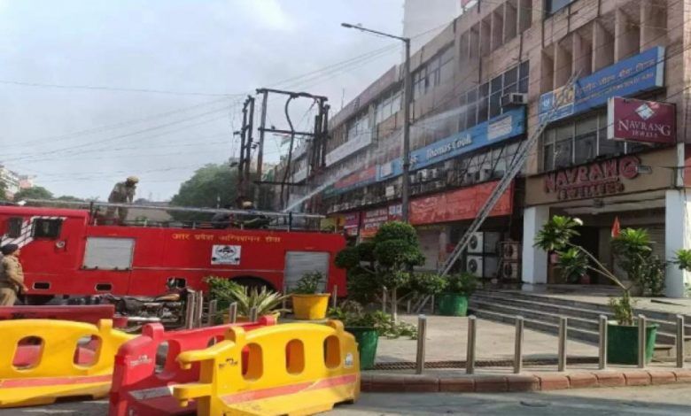 Fire Breaks Out at India Bull Housing Finance Company's Office in Noida 1 114 6