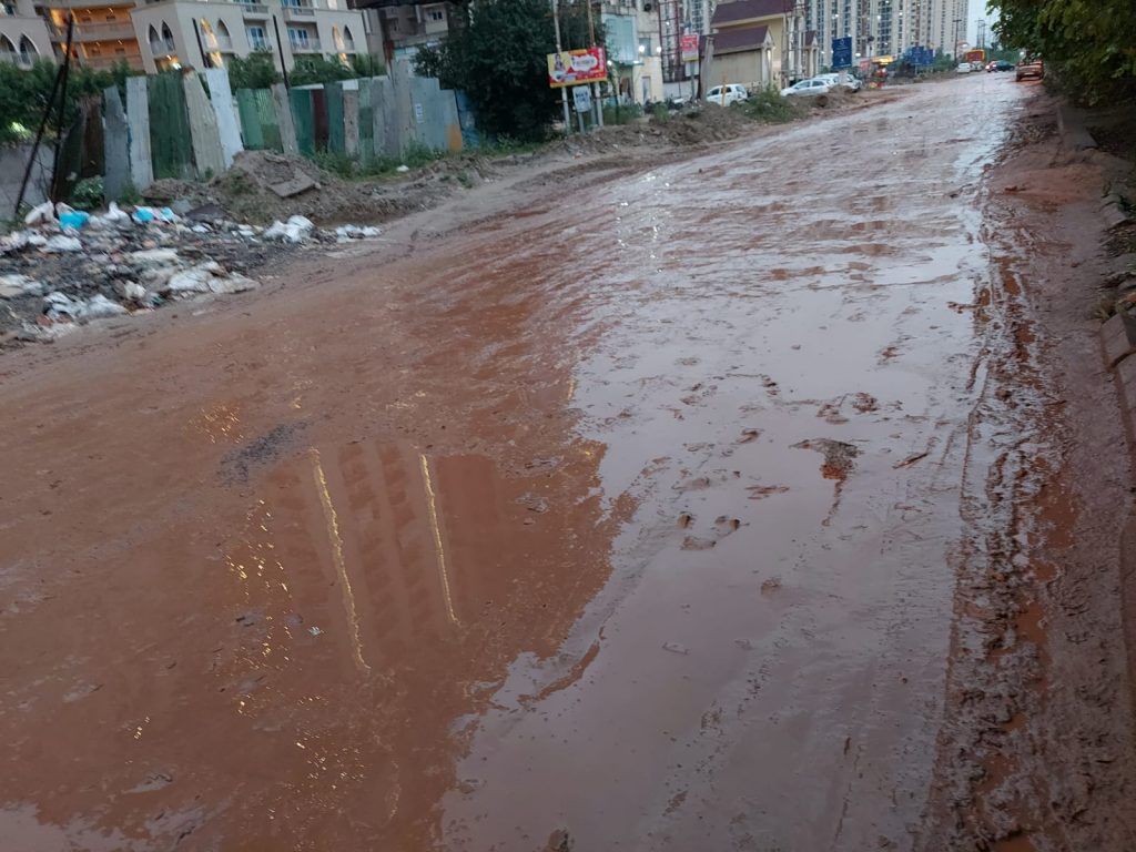 मौसम और परिस्थितियाँ से जूझते, सिद्धार्थ विहार के निवासी 5 115 11
