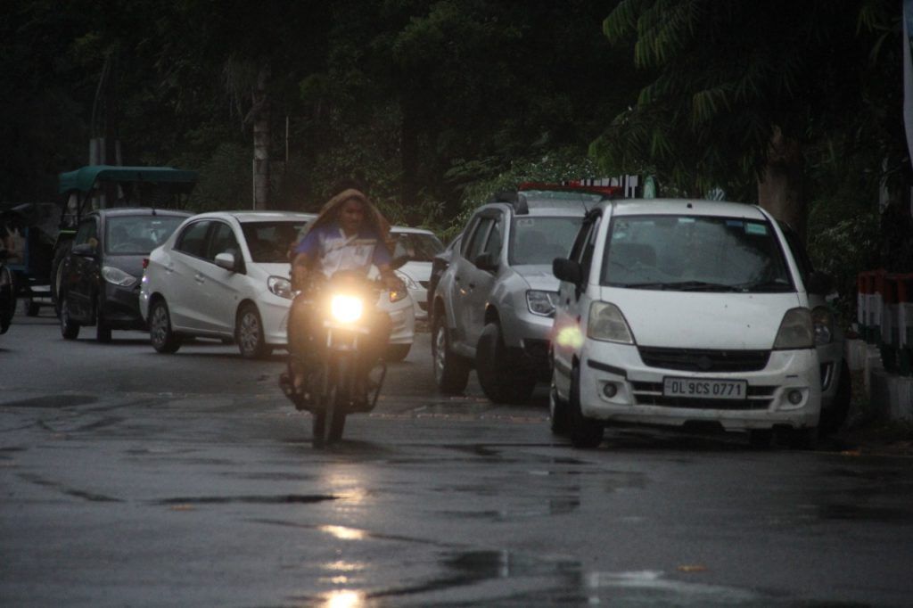 Showers bring relief in Meerut, likely to continue for next few days 8 115 6