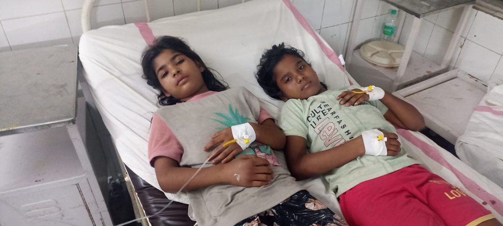 मुरादनगर : कस्तूरबा गांधी बालिका विद्यालय में फूड पॉइजनिंग 9 118