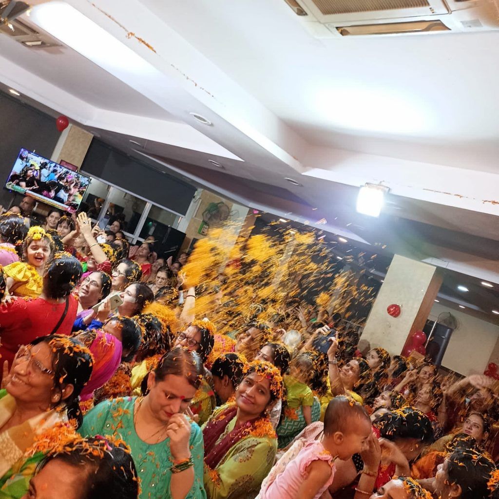 गौर कैस्केड्स में श्रीमद भागवत कथा का आयोजन ; अध्यात्म की दुनिया में अनोखा प्रवेश 5 118 2