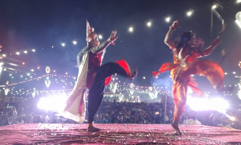 Dussehra in Meerut: 'Ravan Dahan' performed amid chants of Jai Shree Ram 1 116 9