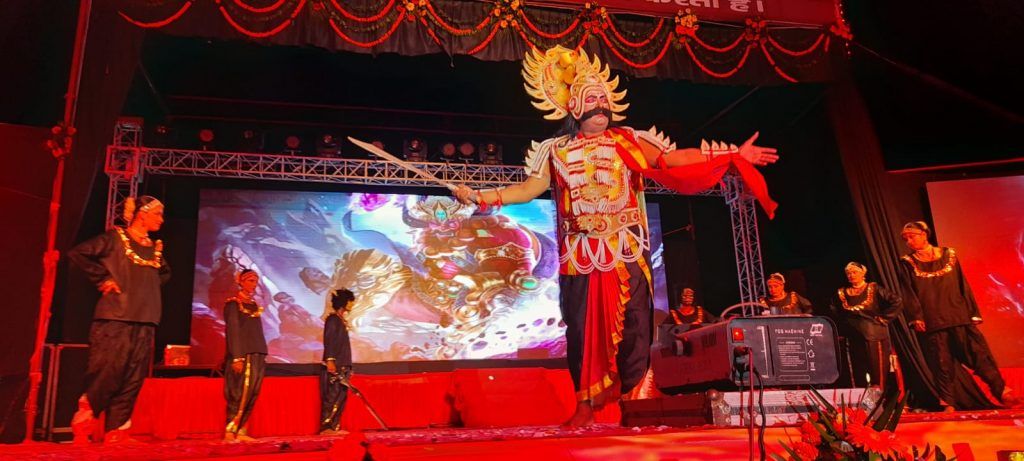 Dussehra in Meerut: 'Ravan Dahan' performed amid chants of Jai Shree Ram 8 119 2