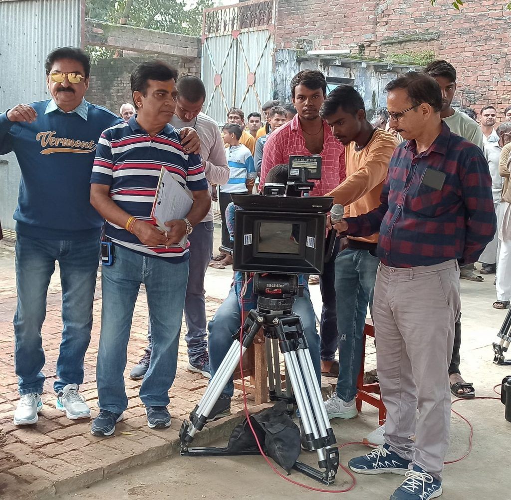 हिंदी फीचर फिल्म : "प्यार की पॉलिसी" मुहूर्त मवाना रोड पर सदरपुर गांव रामराज में हुआ 2 111 25