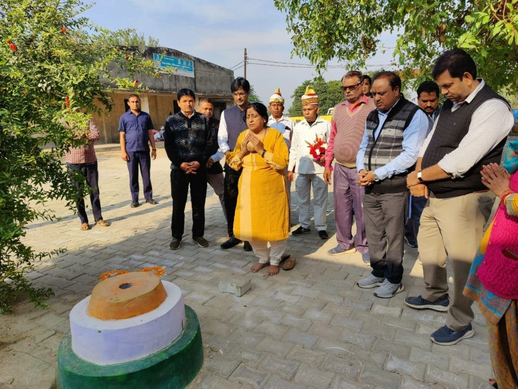 मिशन कायाकल्प के अंतर्गत कवि नगर जोन के स्कूलों का महापौर आशा शर्मा तथा नगर आयुक्त नितिन गौड़ ने किया लोकार्पण 2 112 100