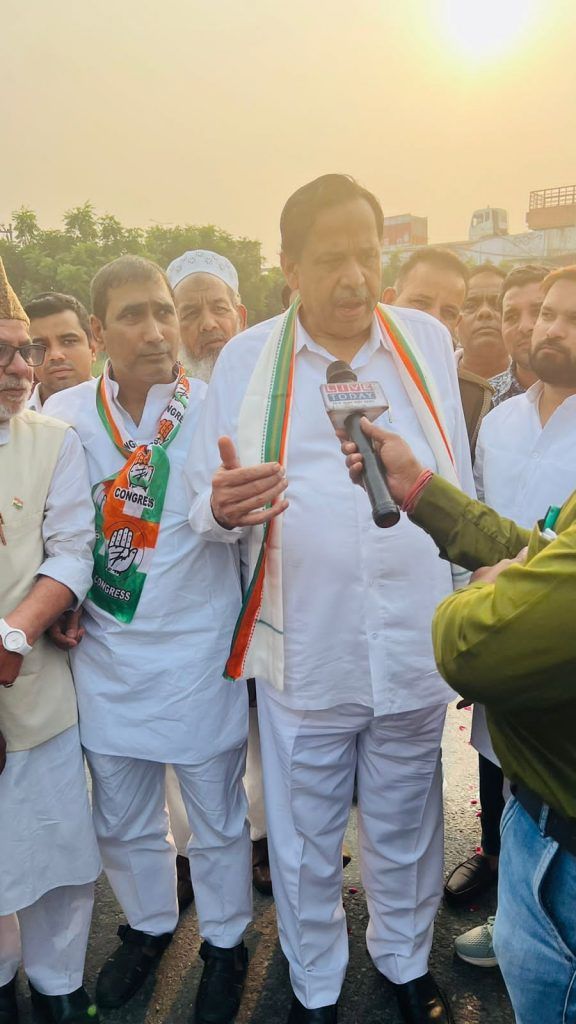नसीमुद्दीन सिद्दीकी का ग़ाज़ियाबाद में हुआ ज़ोरदार स्वागत 2 112 18