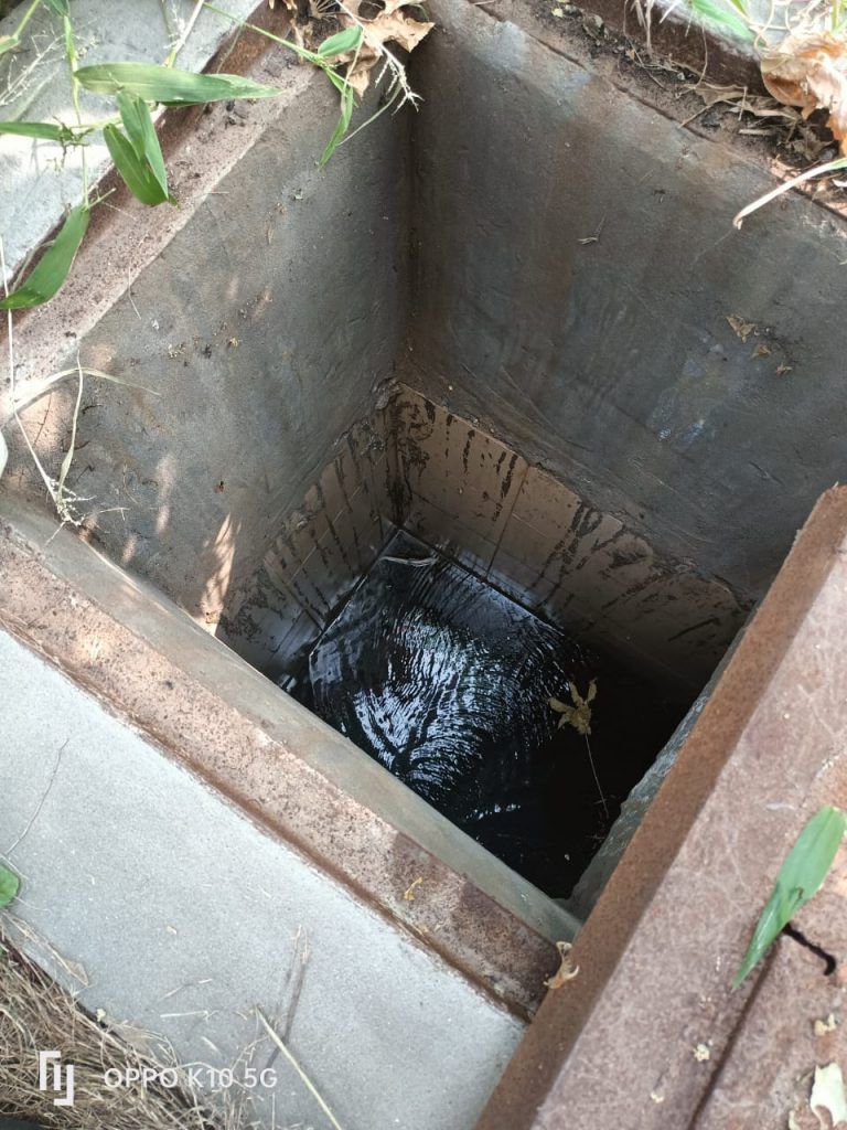 मिगसन रूफ सोसायटी के पानी के टैंक में मिला मरा हुआ सांप और मेढक, सोसाइटी में हंगामा, थाने में की शिकायत 4 112 23
