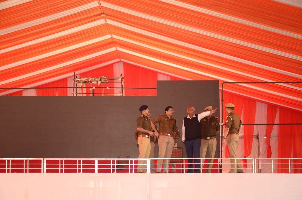 मंगलवार को उत्तर प्रदेश के सीएम मुख्यमंत्री योगी आदित्यनाथ गाज़ियाबाद में प्रबुद्ध वर्ग के लिए सम्मेलन में शिरकत करेंगे 2 112 74