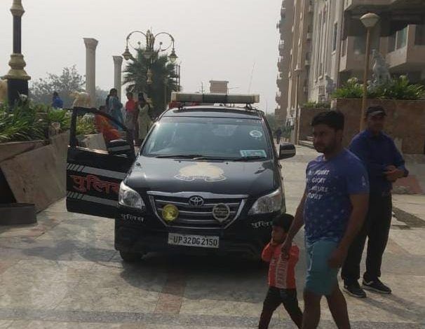 मिगसन रूफ सोसायटी के पानी के टैंक में मिला मरा हुआ सांप और मेढक, सोसाइटी में हंगामा, थाने में की शिकायत 1 114 10