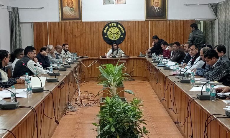 आयुक्त की अध्यक्षता में संपन्न हुयी मंडलीय उद्योग बंधु की बैठक 1 111 32