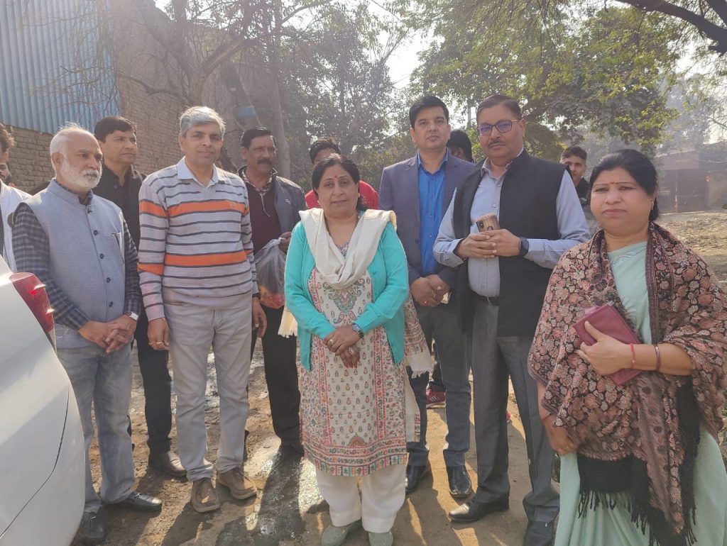 90 लाख की लागत से महापौर ने शहर में मियावाकी पद्धति से वृक्षारोपण के कार्य,विजय नगर में सड़क के कार्यो का किया शिलान्यास 3 113 44