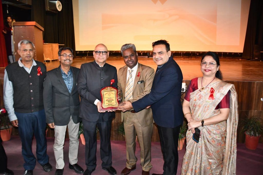 विश्व एड्स दिवस: कम्युनिटी मेडिसिन विभाग, लाला लाजपत राय स्मारक मेडिकल कॉलेज मेरठ द्वारा एक कार्यशाला का आयोजन 5 116 2