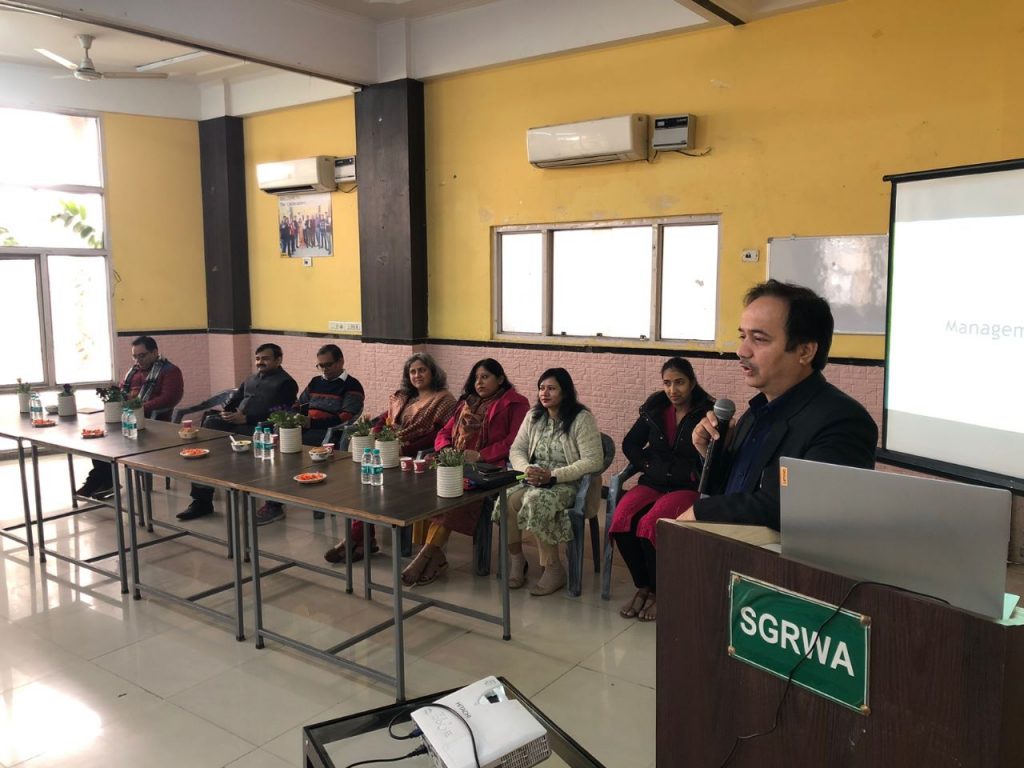 एग्जाम एंग्जायटी, स्ट्रेस और पेरेंटिंग टिप्स के लिए सनराइज ग्रीन में अनुभवी पैनल द्वारा सेमिनार का आयोजन 2 111 48