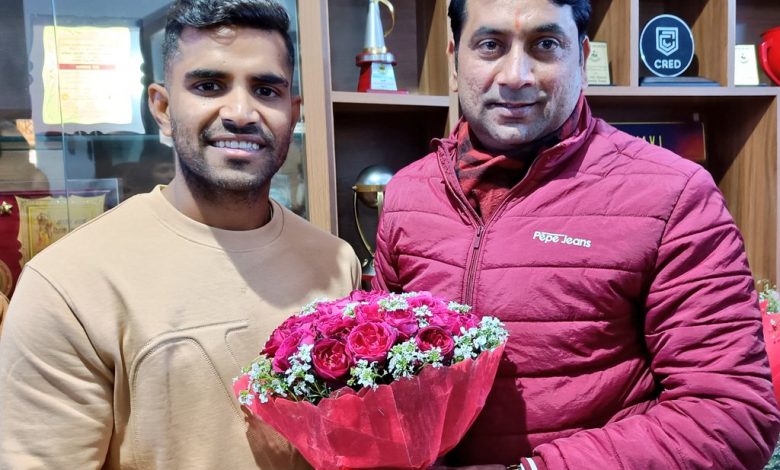 शिवम मावी ने हम सभी को गौरवान्वित करने का किया कार्य- सोमेन्द्र तोमर, ऊर्जा राज्यमंत्री 1 112 16