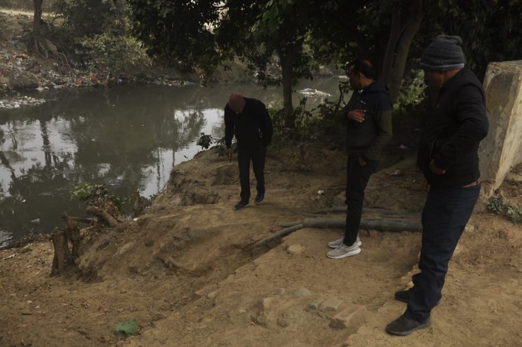 मेरठ में फिर दी तेंदुए ने दस्तक, लोगो में दहशत का माहौल, वन विभाग ने शुरू किया सर्च ऑपरेशन 3 113 17