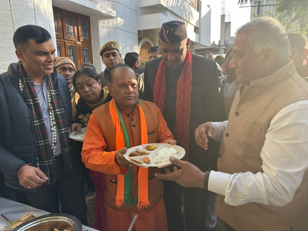 आपसी प्रेम व सद्भाव का प्रतीक है मकर संक्रांति का पर्व - जनरल डॉ. वी.के. सिंह 7 116 10