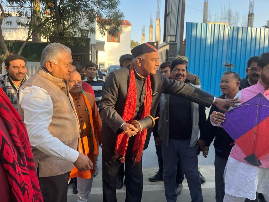 आपसी प्रेम व सद्भाव का प्रतीक है मकर संक्रांति का पर्व - जनरल डॉ. वी.के. सिंह 8 117 8