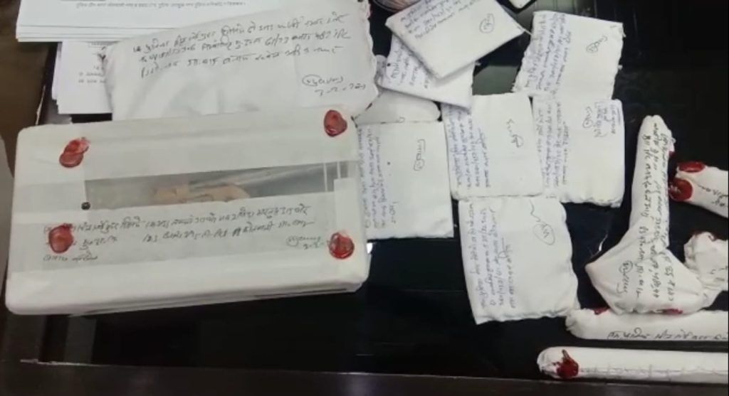 गाजियाबाद पुलिस ने घरों और दुकानों में चोरी करने वाले तीन चोरों को गिरफ्तार 1 111 3