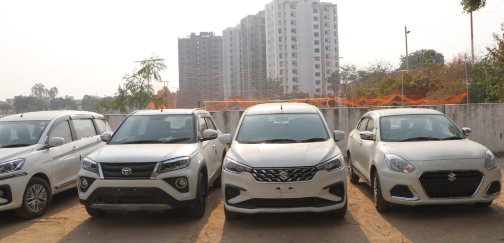स्वॉट टीम व थाना ब्रह्मपुरी की संयुक्त टीम द्वारा चोरी की चार गाडियों सहित दो अभियुक्त गिरफ्तार 2 111 47