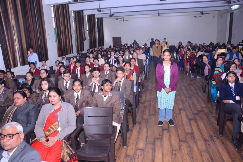 संस्कृति के रंग- अंतरराष्ट्रीय चित्रकला प्रतियोगिता में राजस्थान, हिमाचल के साथ नेपाल, कंबोडिया, रूस देशों के छात्र छात्राओं ने बाजी मारी 4 114 14