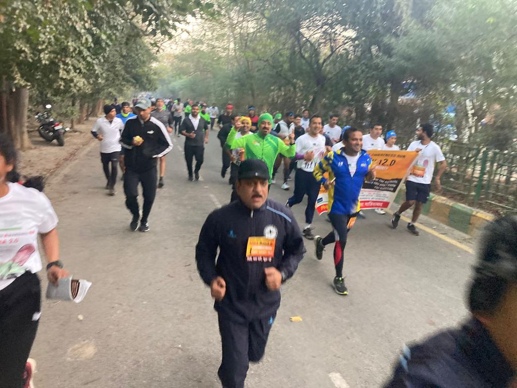आम जनमानस में जागरूकता पैदा करने के लिए प्रसिद्ध धावक तरुण नेहरा के नेतृत्व में हुआ महा रन 2.0 (एमएचए) का आयोजन 5 115 3