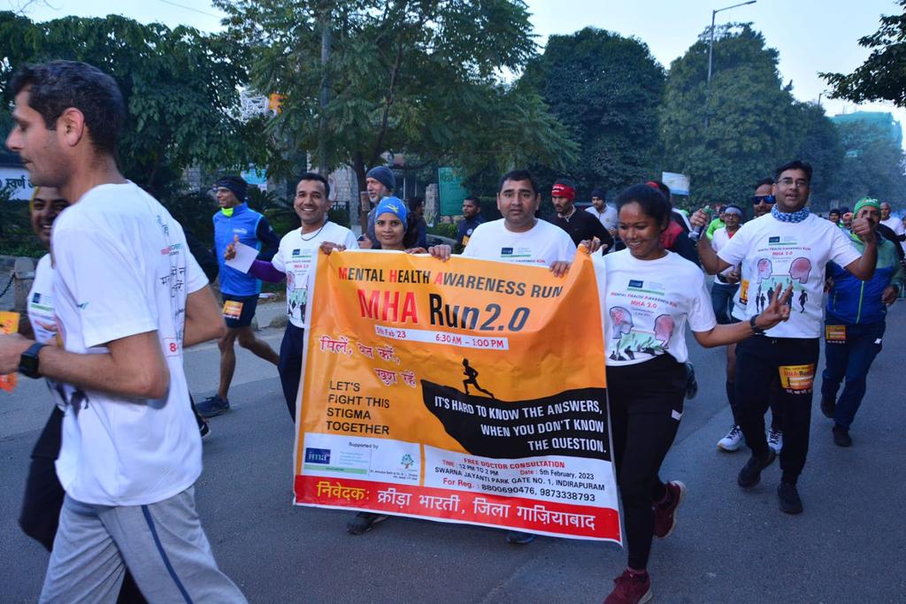 आम जनमानस में जागरूकता पैदा करने के लिए प्रसिद्ध धावक तरुण नेहरा के नेतृत्व में हुआ महा रन 2.0 (एमएचए) का आयोजन 8 117 1