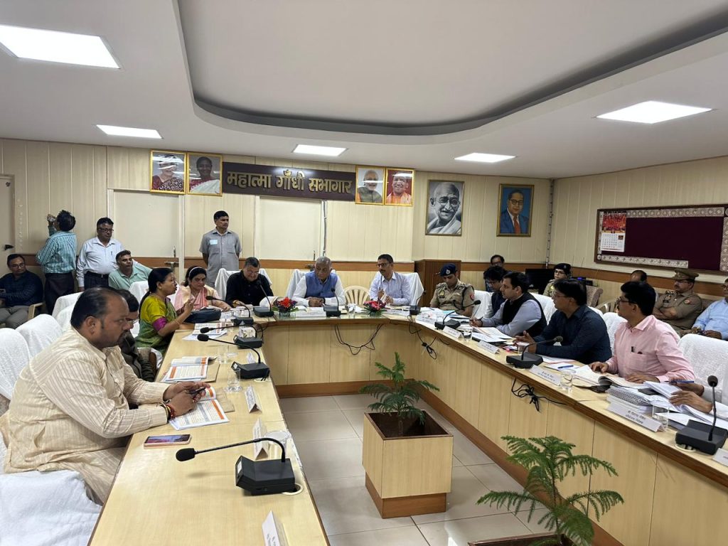 गाजियाबाद के समुचित विकास के लिए पूर्ण रूप से प्रतिबद्ध होकर निरंतर कार्य कर रहें हैं "जनरल डॉक्टर वी.के.सिंह" 4 112 43