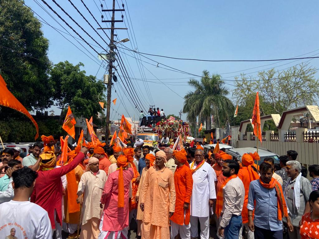 भगवान श्री राम के जन्मोत्सव पर विश्व हिंदू परिषद मेरठ महानगर की शोभायात्रा 3 113 28
