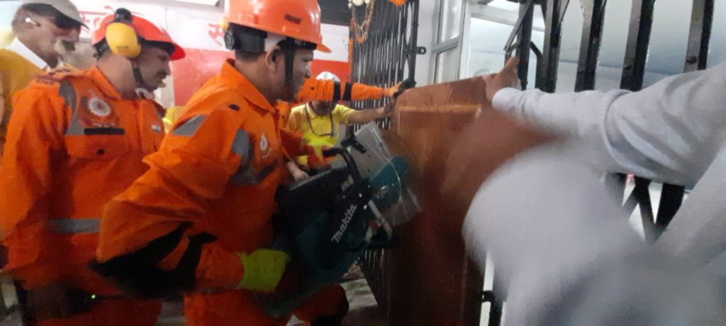 प्रशासन के दिशा निर्देश द्वारा शहर में चलाई गई आज मॉक ड्रिल 5 114 15