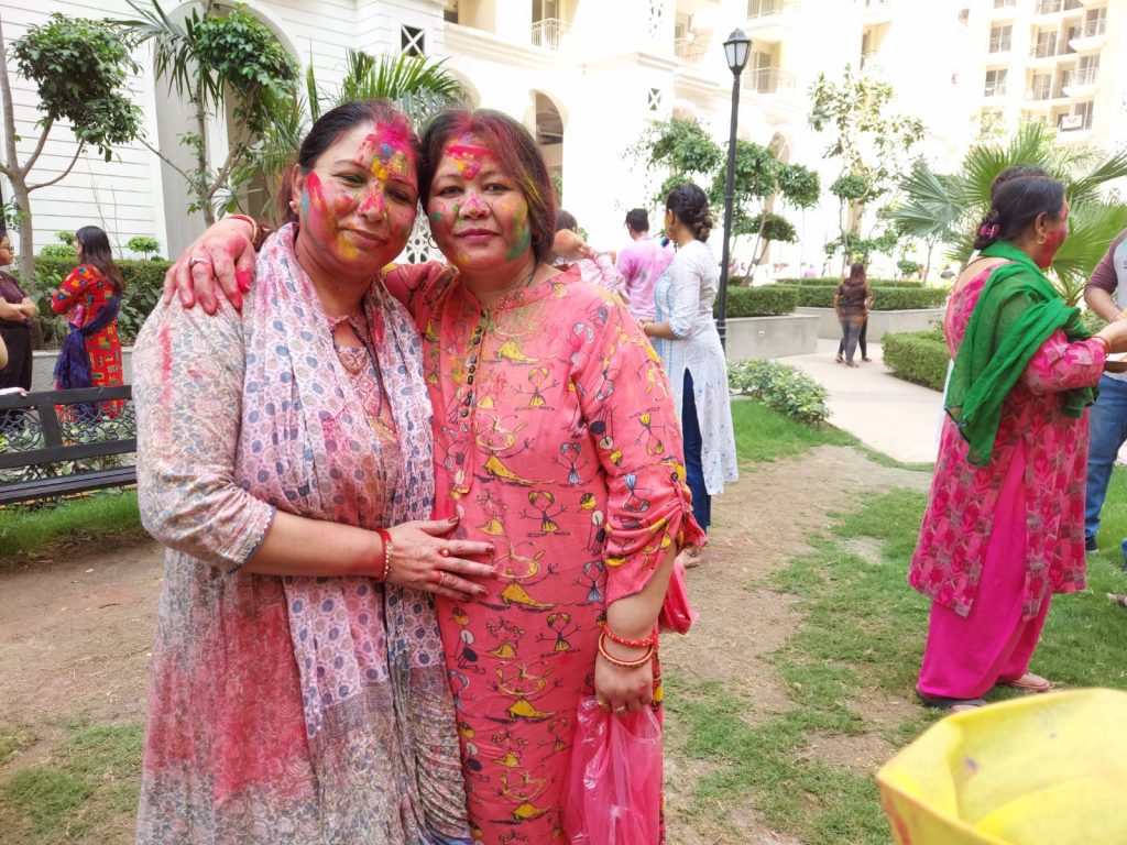रेन डांस के बीच गाज़ियाबाद में दुल्हेंडी के दिन बरसा रंग 7 115 2