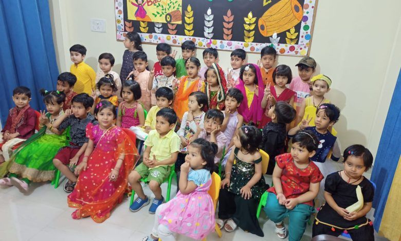 ब्राईटन जूनियर्स प्री स्कूल में बैसाखी का पर्व बड़े ही हर्षोल्लास से मनाया 1 111 43
