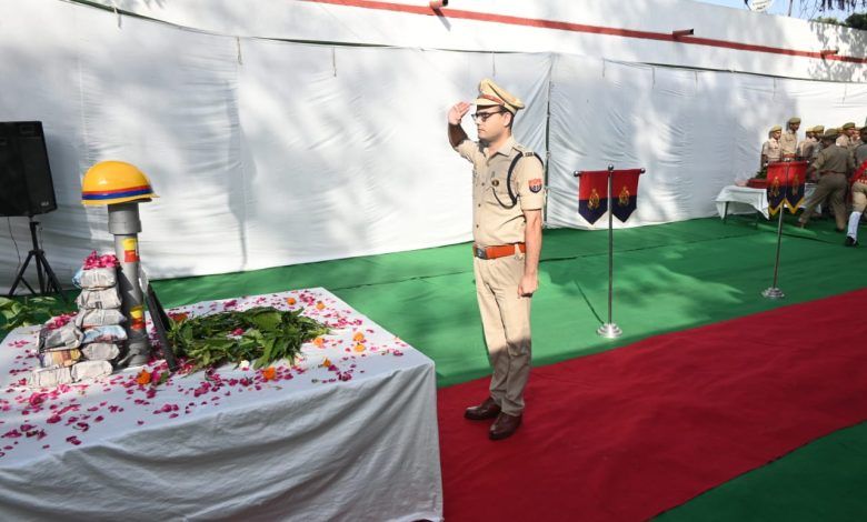 अग्निशमन सेवा स्मृति दिवस ; पुलिस लाईन मेरठ में शोक परेड का आयोजन 1 112 27