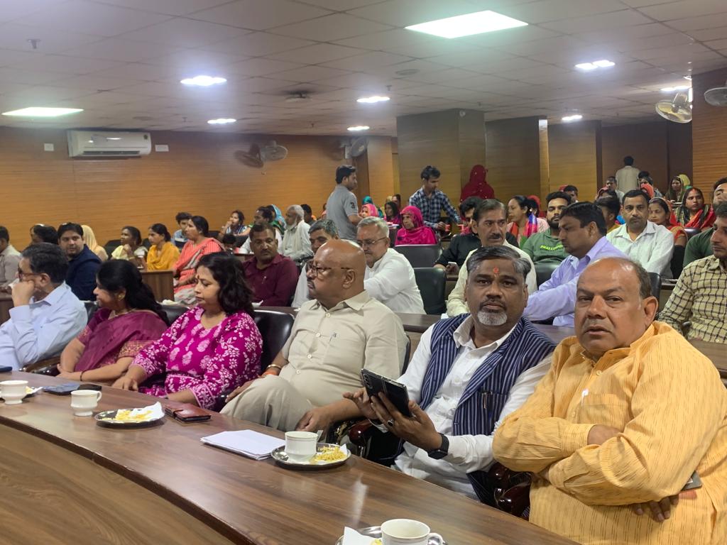 ज़ूम के माध्यम से मुख्यमंत्री के शिलान्यास कार्यक्रम में लगभग 104 करोड़ योजना का हुआ शिलान्यास 6 114 4