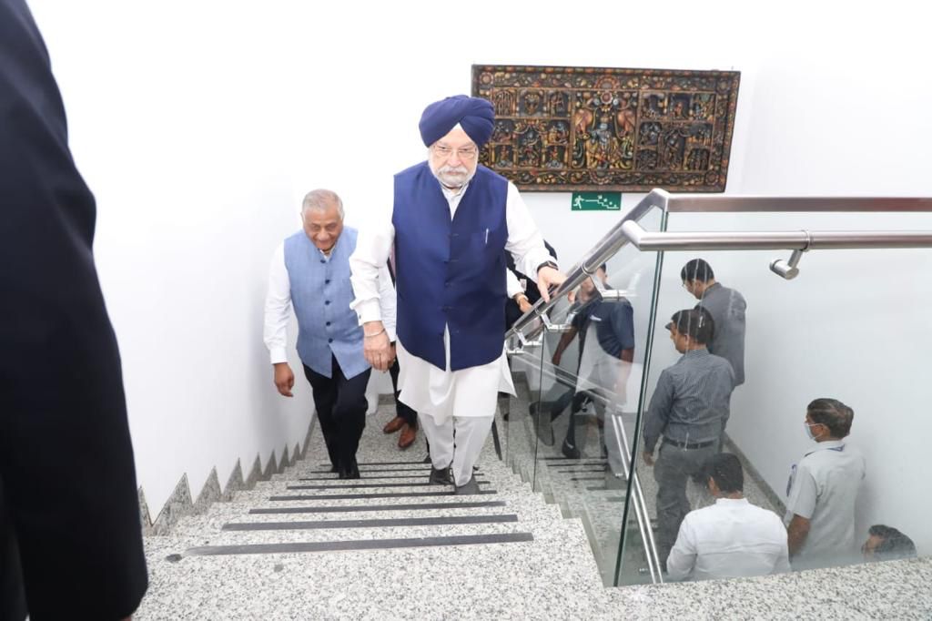 यशोदा अस्पताल में रोबोटिक सर्जरी और AI वैज्ञानिक सत्र का उद्घाटन 6 114 7