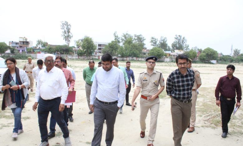 जिलाधिकारी ने किया विक्टोरिया पार्क व कृषक इंटर कालेज मवाना का निरीक्षण 1 111 9