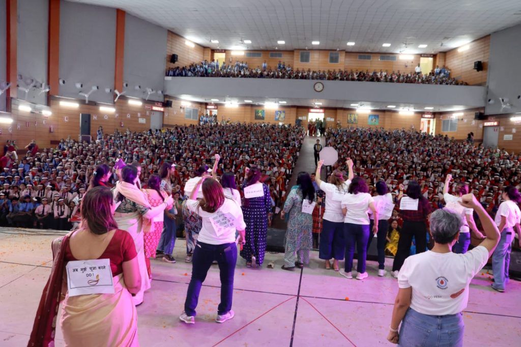 स्कूली छात्राओं को माहवारी पर जागरूक करने के उद्देश्य से एक पहल नया सवेरा के अंतर्गत चौ0 चरण सिंह विश्वविद्यालय में किया गया पीरियड फेस्ट का आयोजन 2 113 19