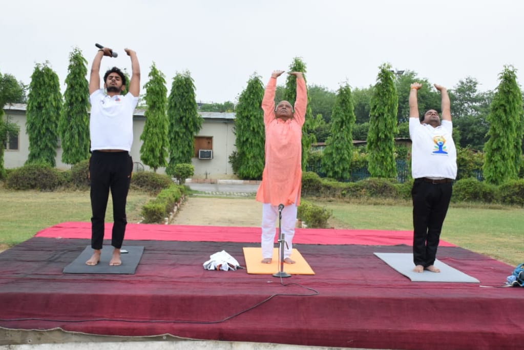 500 NDRF Personnel Engage in Yoga Camp Organized by Patanjali Committee in Delhi NCR 3 113 21