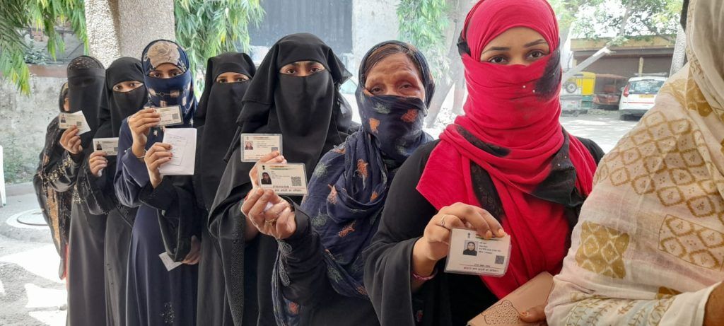Dance of democracy: Vote Selfie! 12 119
